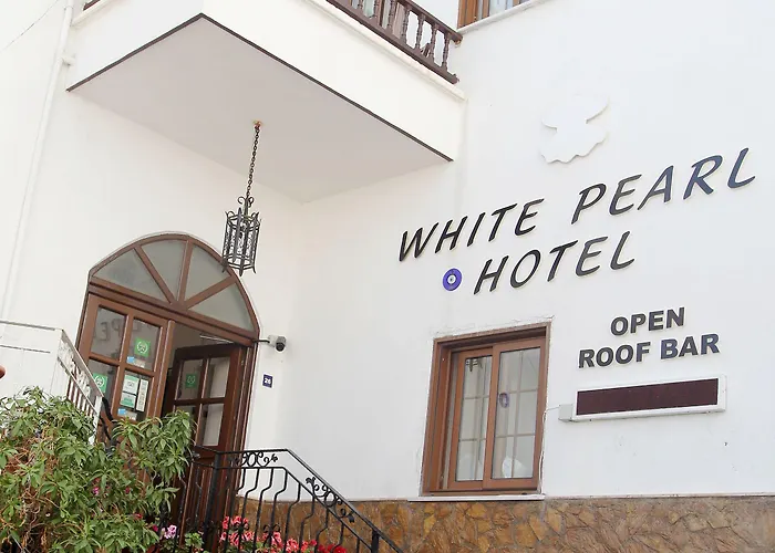 White Pearl 3* Kyrenia (Northern Cyprus)