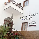 White Pearl 3* Girne